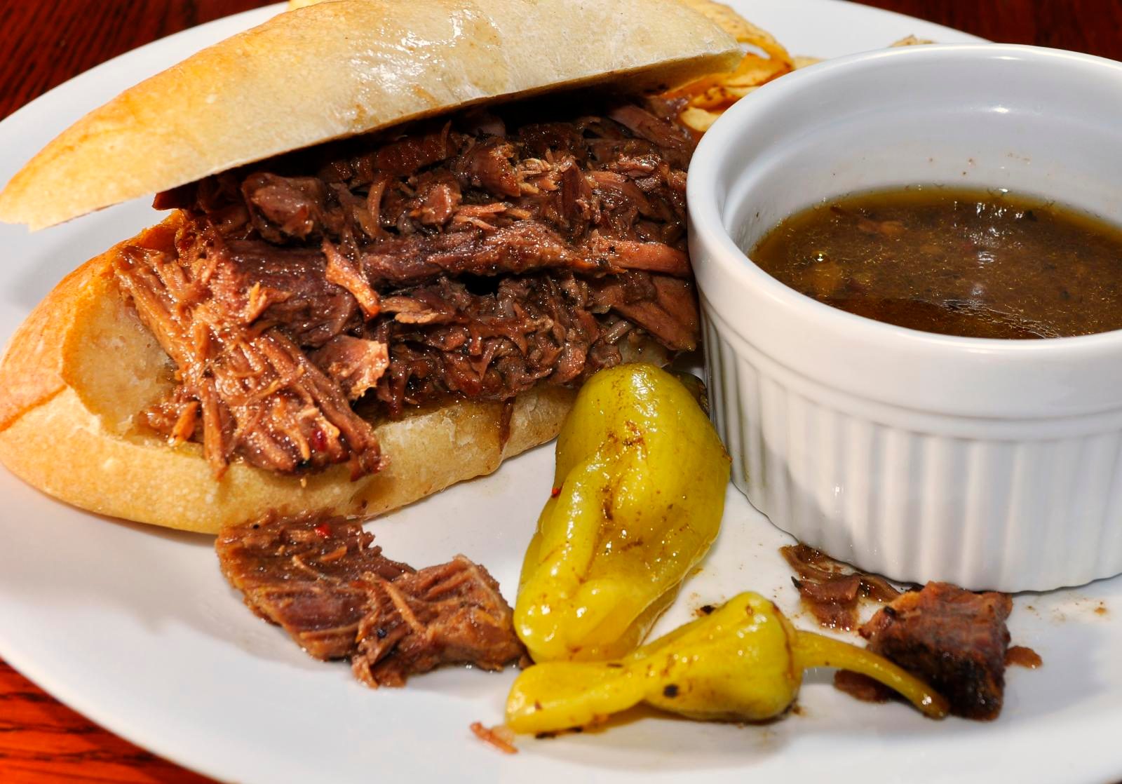 Italian Beef - Chicago's Messy Masterpiece (image credits: wikimedia)