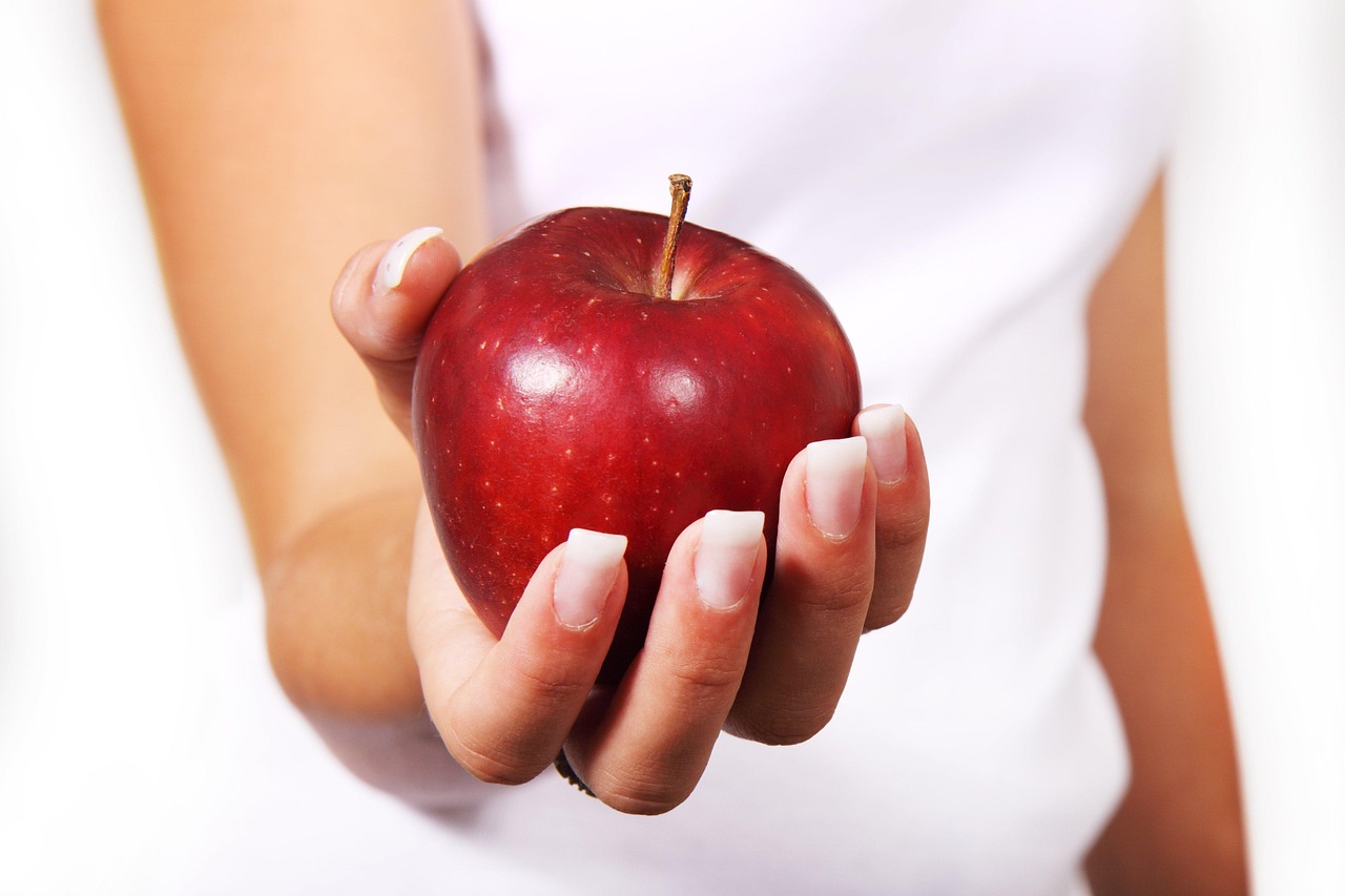3. Apples - The Fiber Champion (image credits: pixabay)