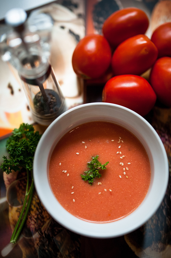 Dairy-Free Creamy Tomato Soup with Coconut Cream (image credits: wikimedia)