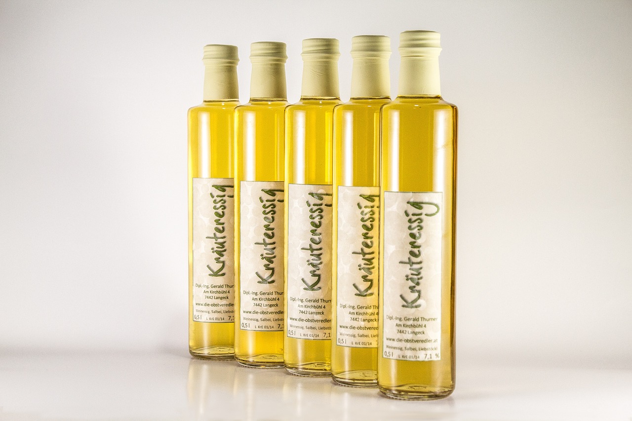 Experiment with Vinegars and Citrus (image credits: pixabay)