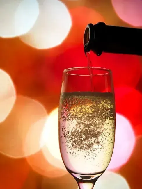 6. Spanish Cava: The Champagne Alternative Nobody Should Ignore (Image Credits: Pexels)