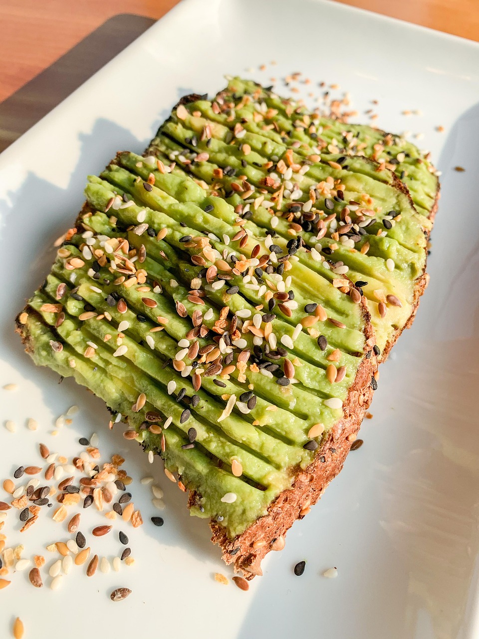 Avocado Toast: Modern Favorite with Lasting Benefits (image credits: pixabay)