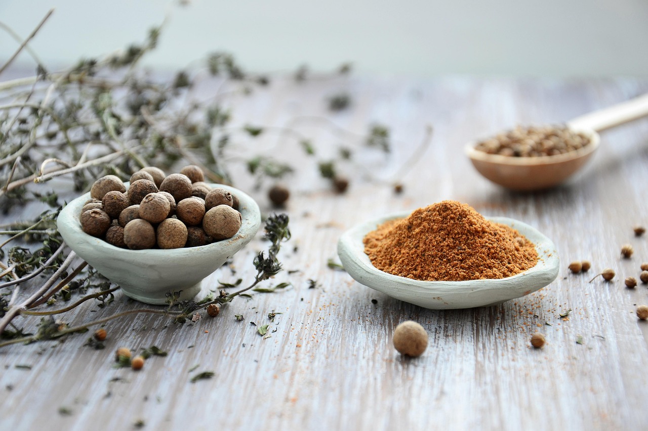 Nutmeg (image credits: pixabay)