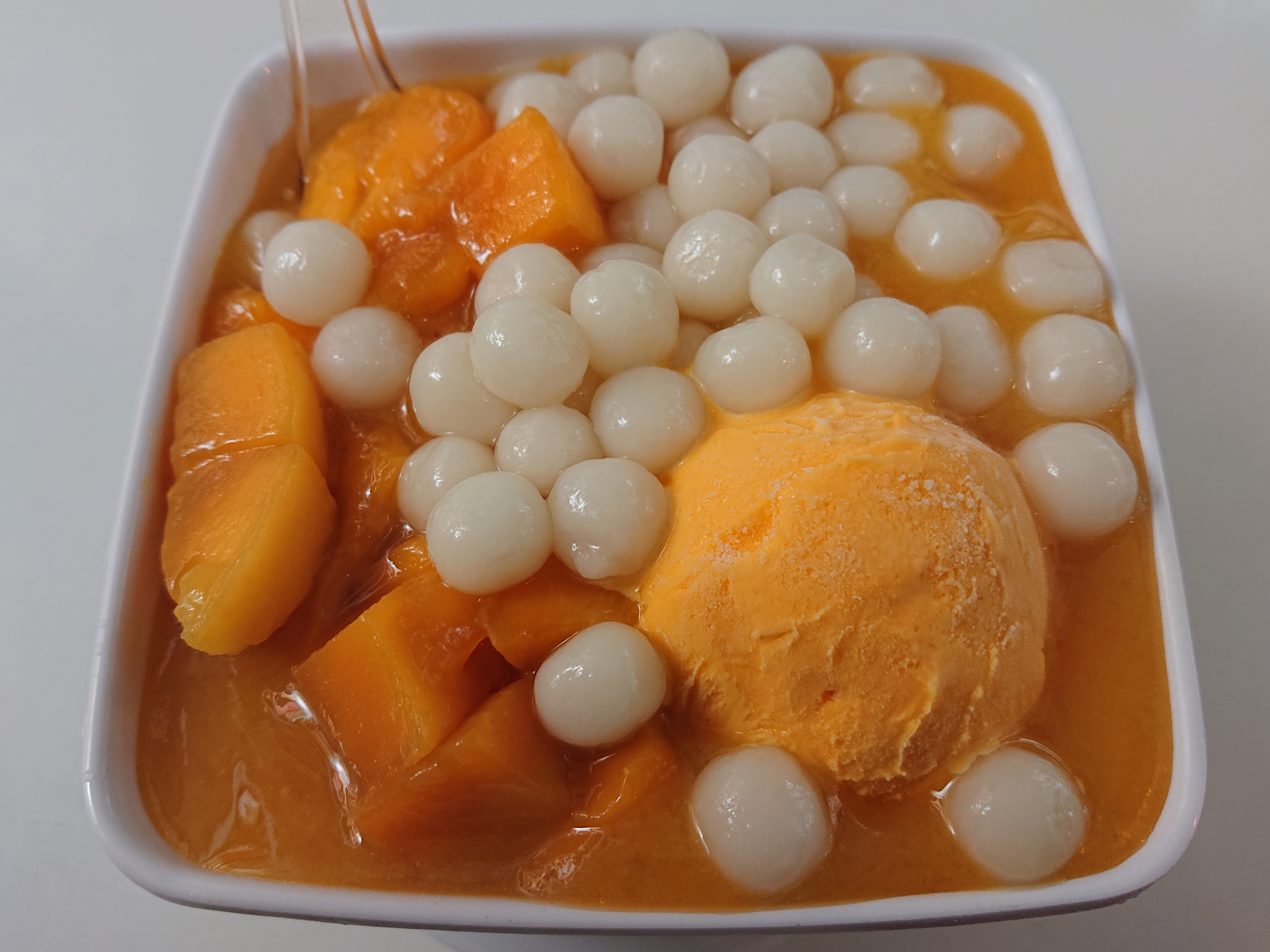 Fruit-Forward: The Popularity of Mango Desserts (image credits: wikimedia)
