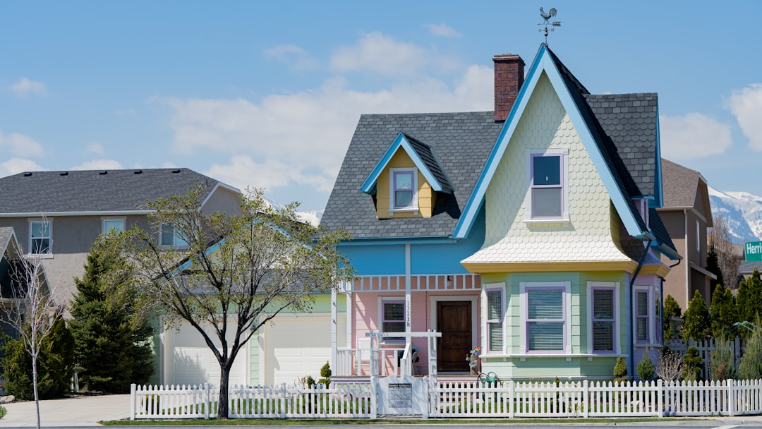 Housing Market Reality: Rent vs. Own Dilemma (image credits: unsplash)