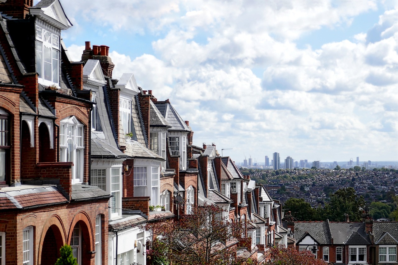 Technology and Smart Suburbs (image credits: pixabay)