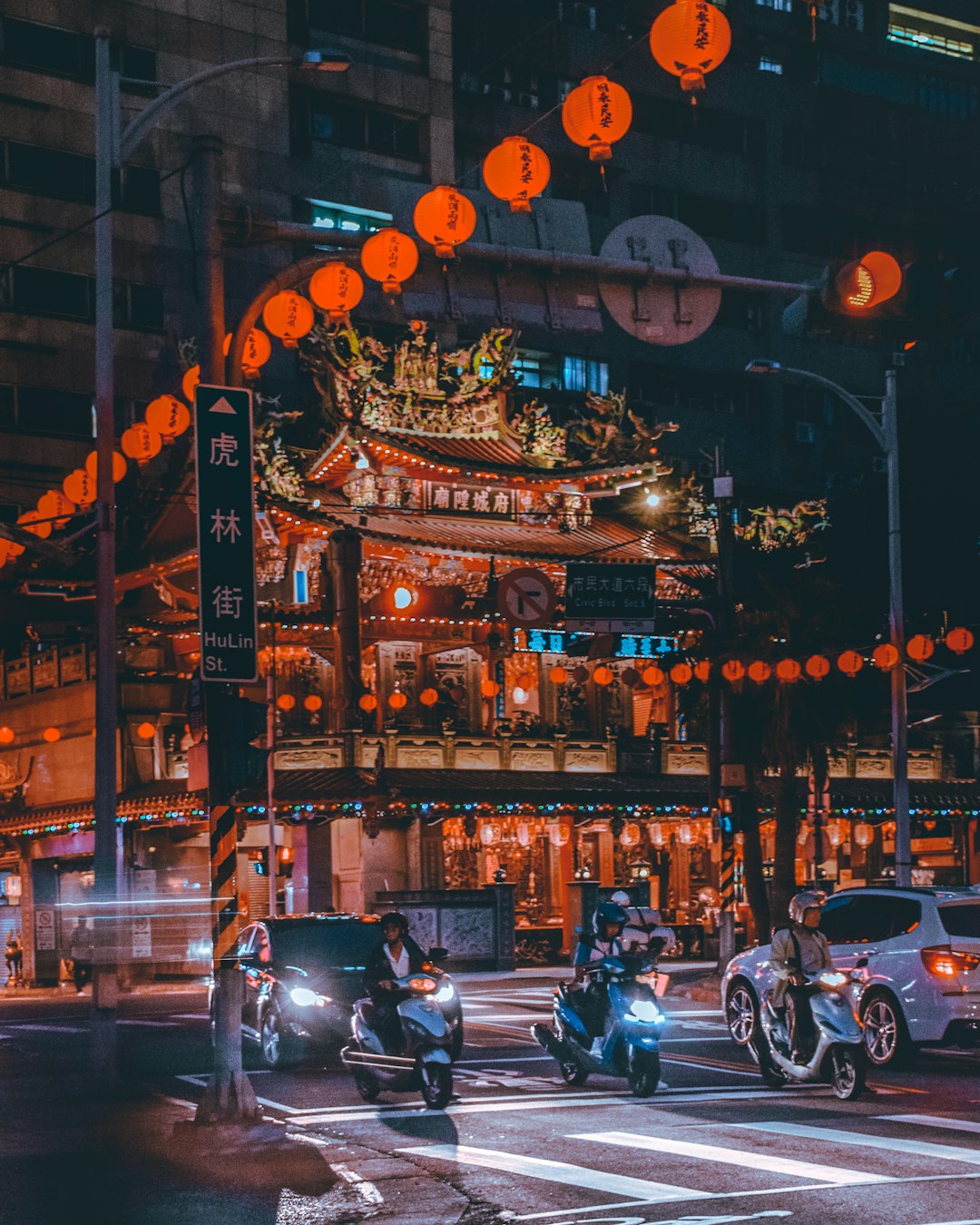 Taiwan's Tech Powerhouse Dominates Asia (image credits: unsplash)