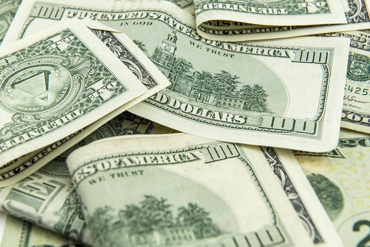Sanctions: The Dollar as a Political Weapon (image credits: pixabay)