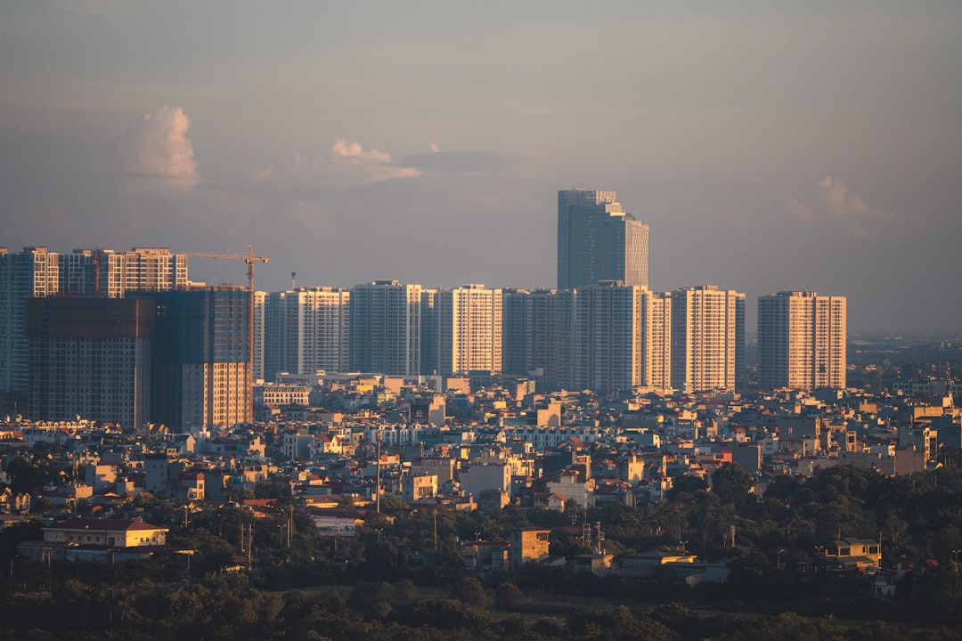 Geographic Mobility Has Become a Luxury (image credits: unsplash)