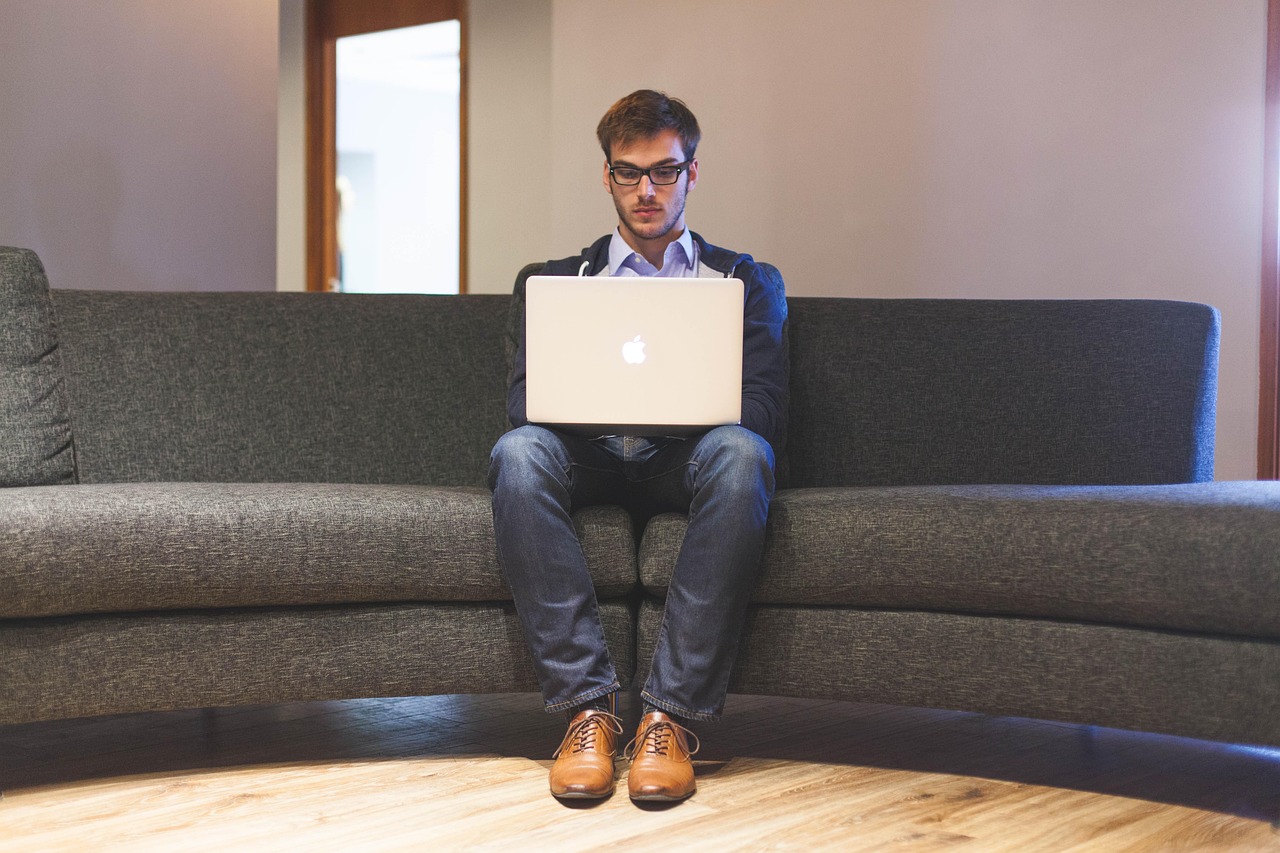 Side Hustle Success: The Gig Economy Champions (image credits: pixabay)