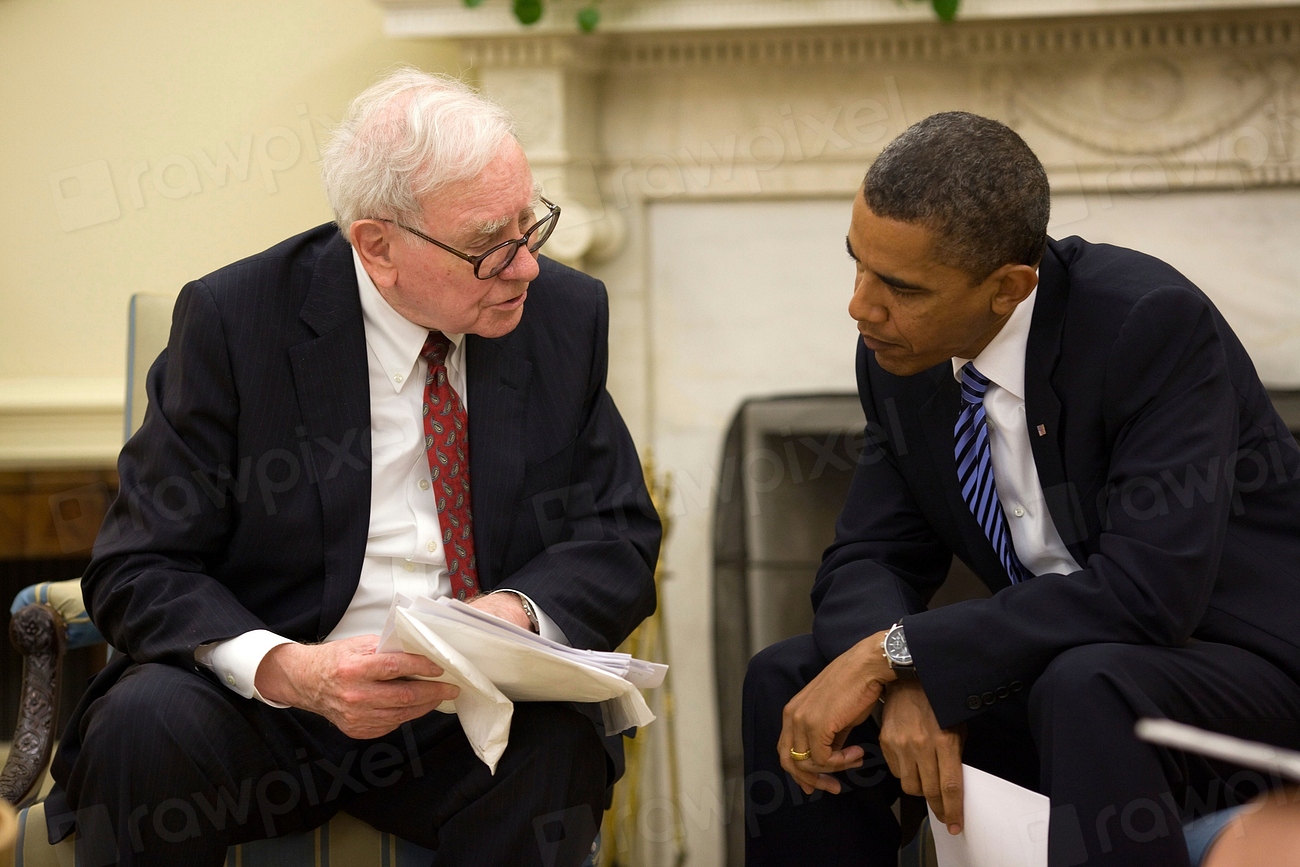 Warren Buffett - The Oracle of Omaha Who Defied 2025 Market Chaos (image credits: rawpixel)