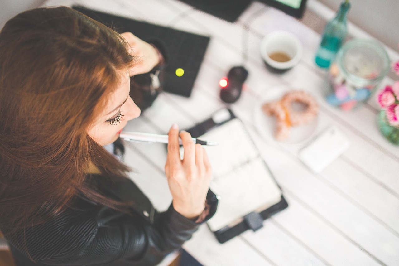 The Productivity Paradox That's Stumping Economists (image credits: pixabay)
