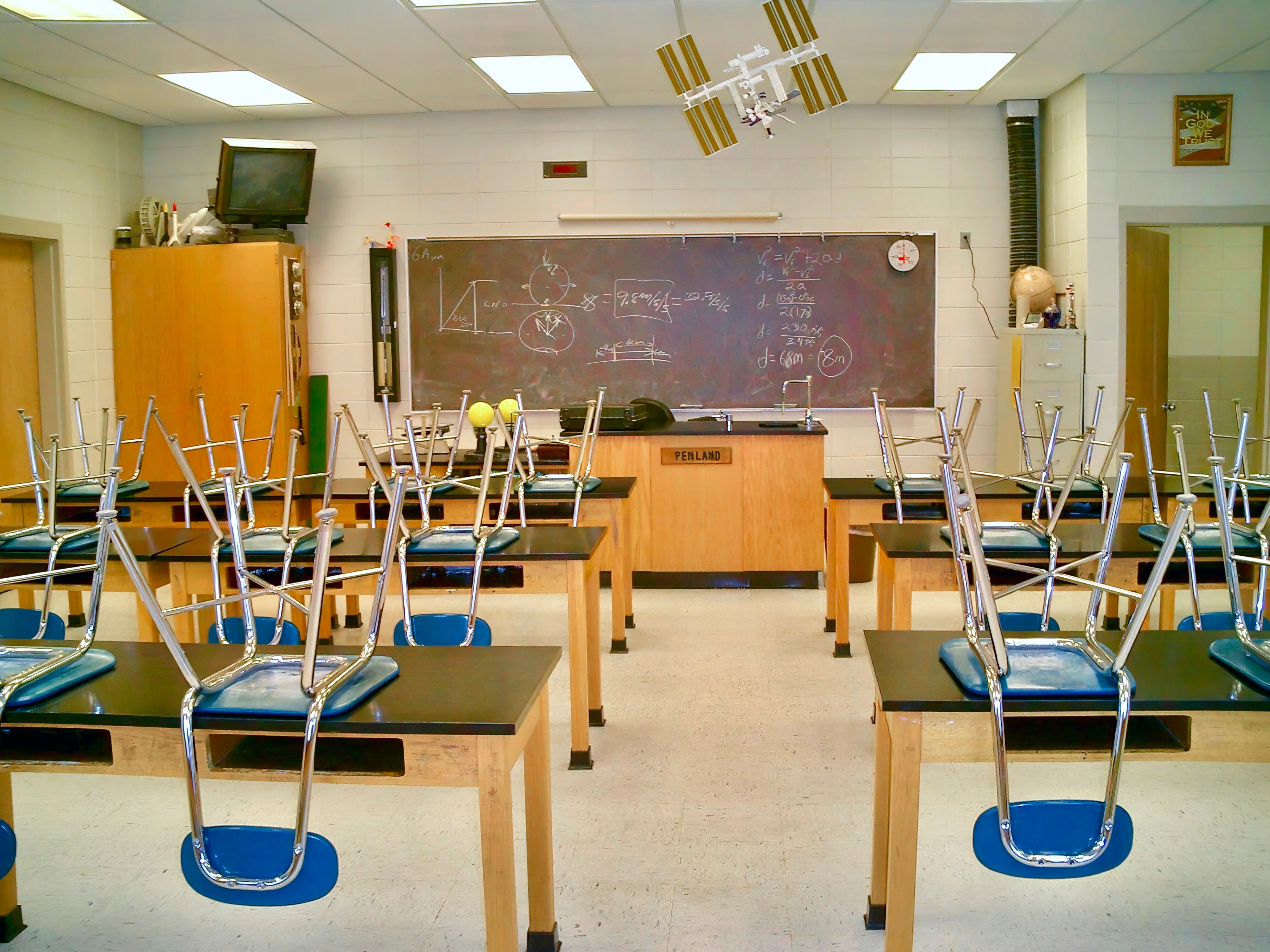 Educational Opportunities: Schools and Universities (image credits: wikimedia)