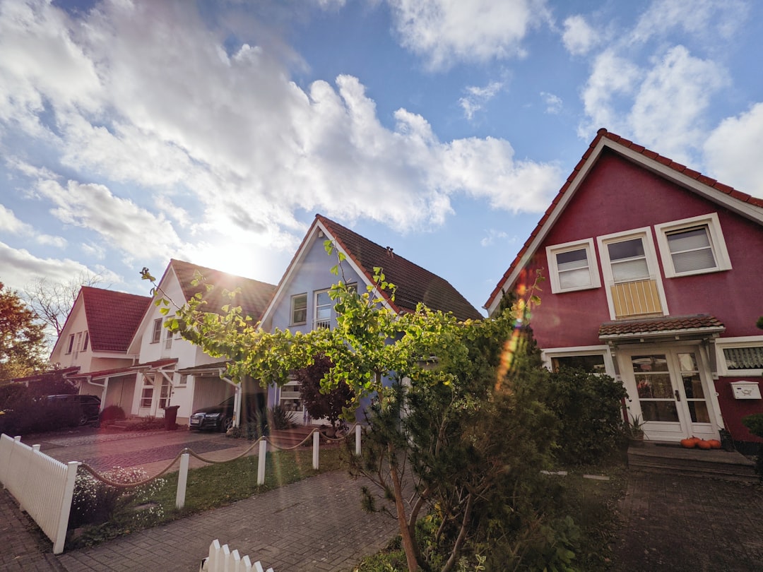 Affordability and the Allure of Space (image credits: unsplash)