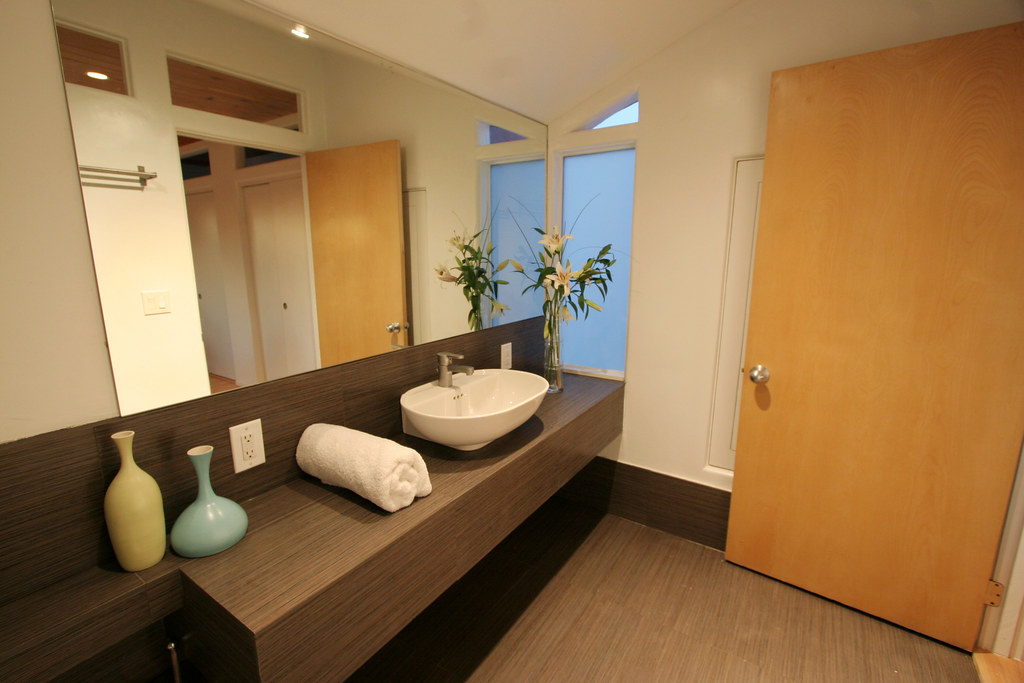 Bathroom Updates That Pay Back 60% or More (image credits: flickr)