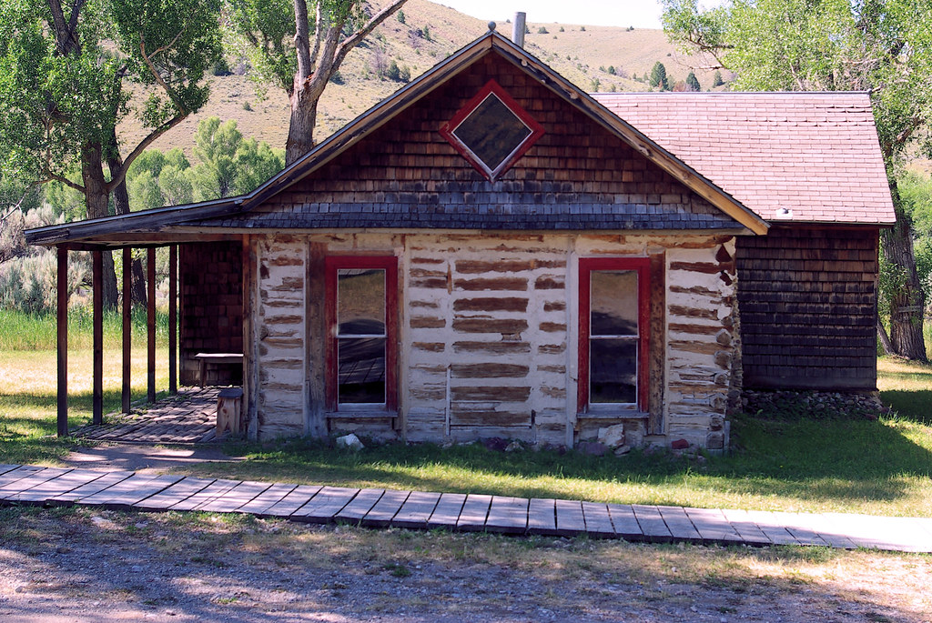 Bannack, Montana: America's Most Intact Ghost Town (Image Credits: Flickr)