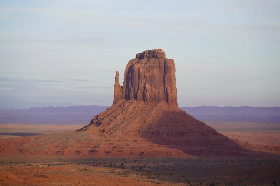 Erosion Carved the Towering Buttes (Image Credits: Pexels)