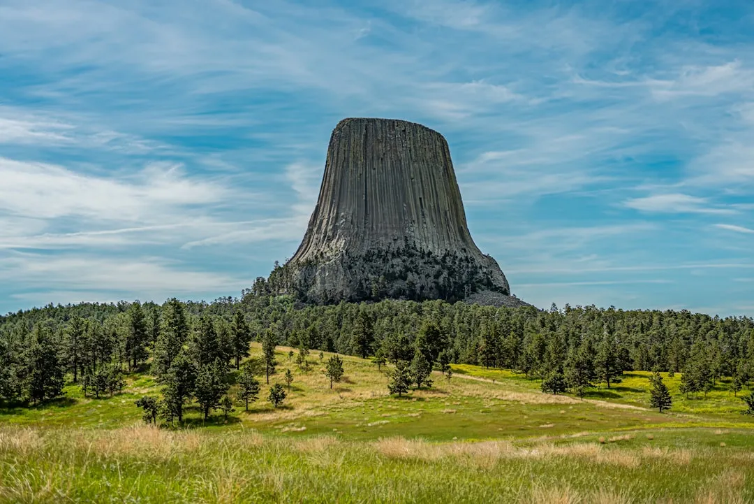 The Unresolved Origins of Devils Tower (Image Credits: Unsplash)