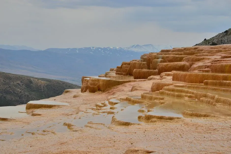 #14. Badab-e Surt, Iran - The Rust-Colored Terraces (Image Credits: Pexels)