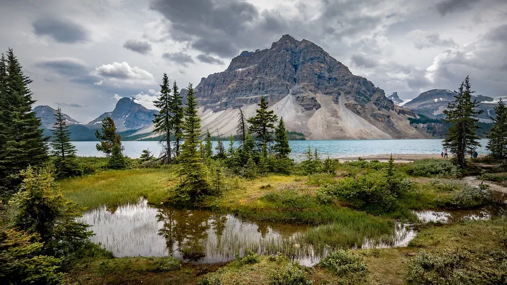 Banff, Canada (Bernd Thaller, Flickr, CC BY 2.0)