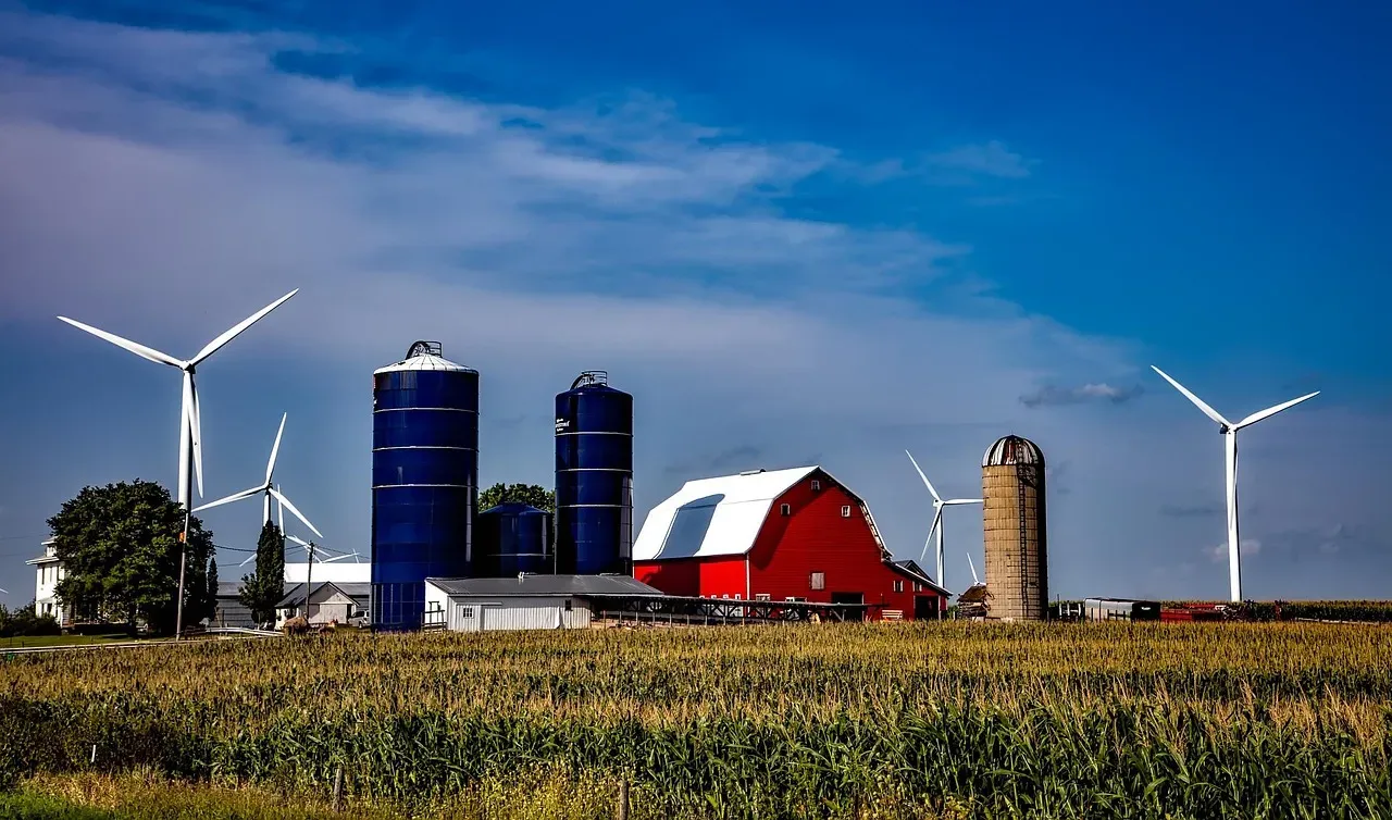 2. Iowa: Leading the Nation in Wind Percentage (Image Credits: Pixabay)