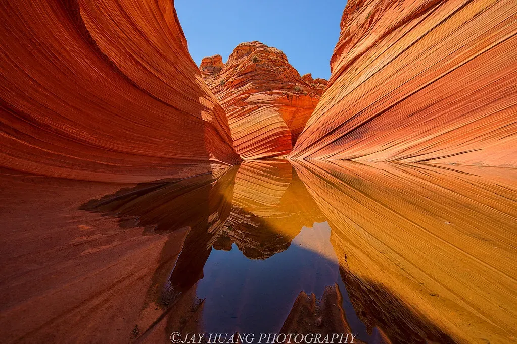 6. The Wave, Arizona-Utah Border - A Sandstone Dream in Slow Motion (Jaykhuang, Flickr, CC BY 2.0)