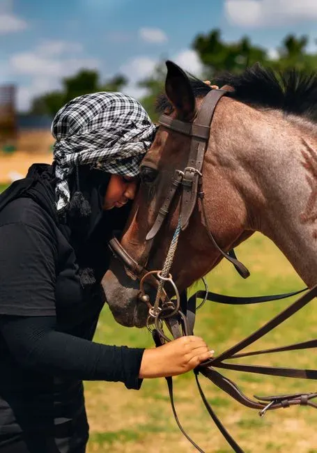 #4 - They Groom You Back Without Being Prompted (Image Credits: Pexels)