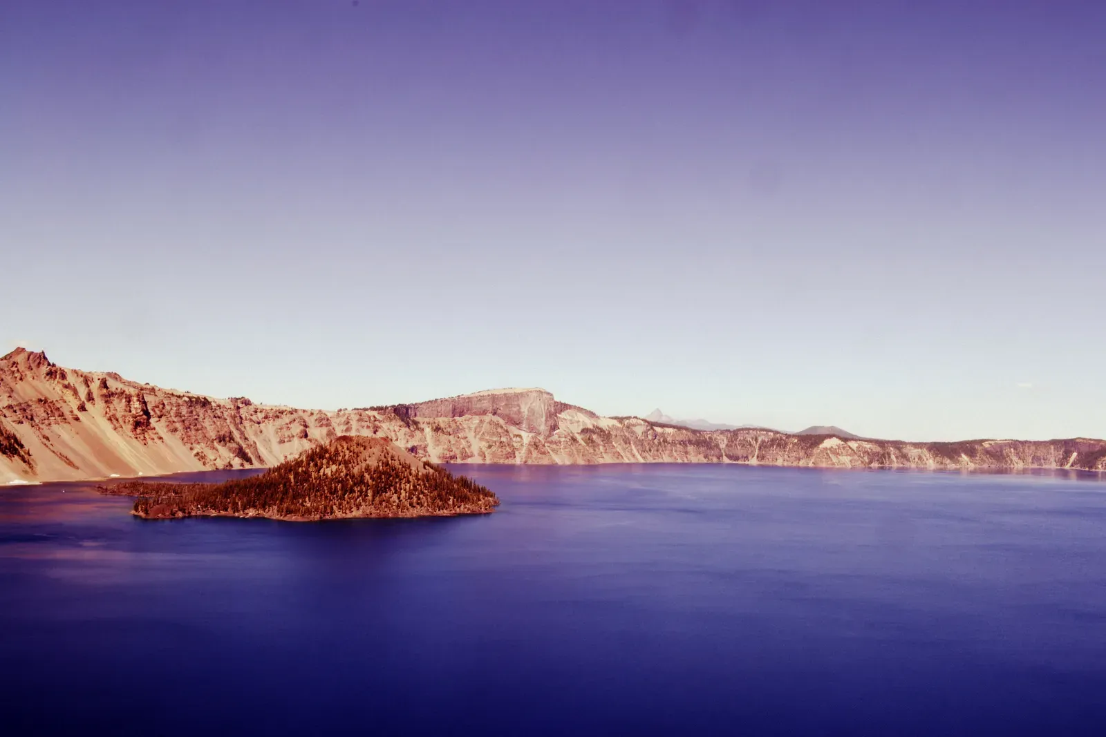 Seasonal and Weather Shifts (By James Maska, CC BY-SA 3.0)