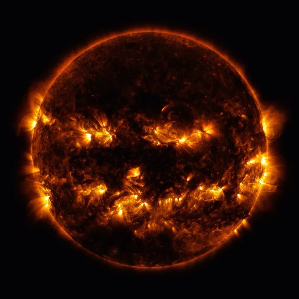The Heliospheric Current Sheet Gets Wavy (Image Credits: Flickr)