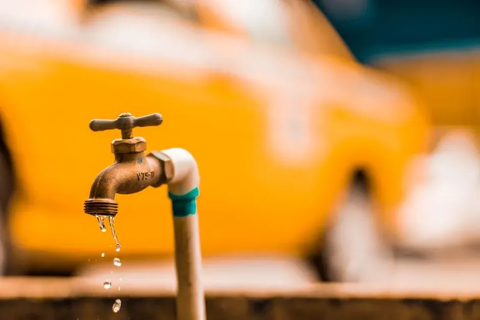 10. Continuous Water Running Sounds (Image Credits: Pexels)