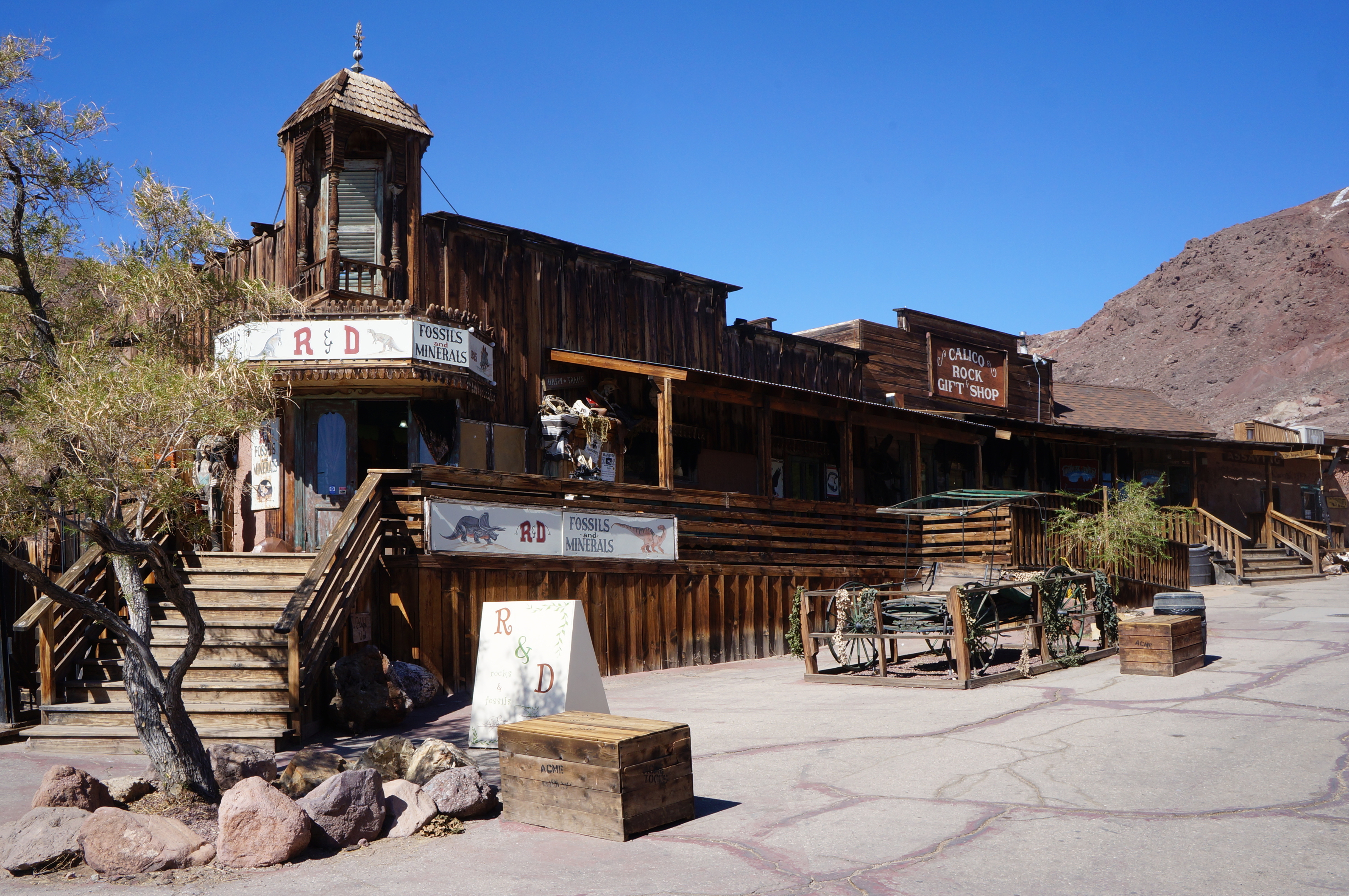 Calico, California: A Silver Mining Marvel Turned Tourist Attraction (Image Credits: Wikimedia)