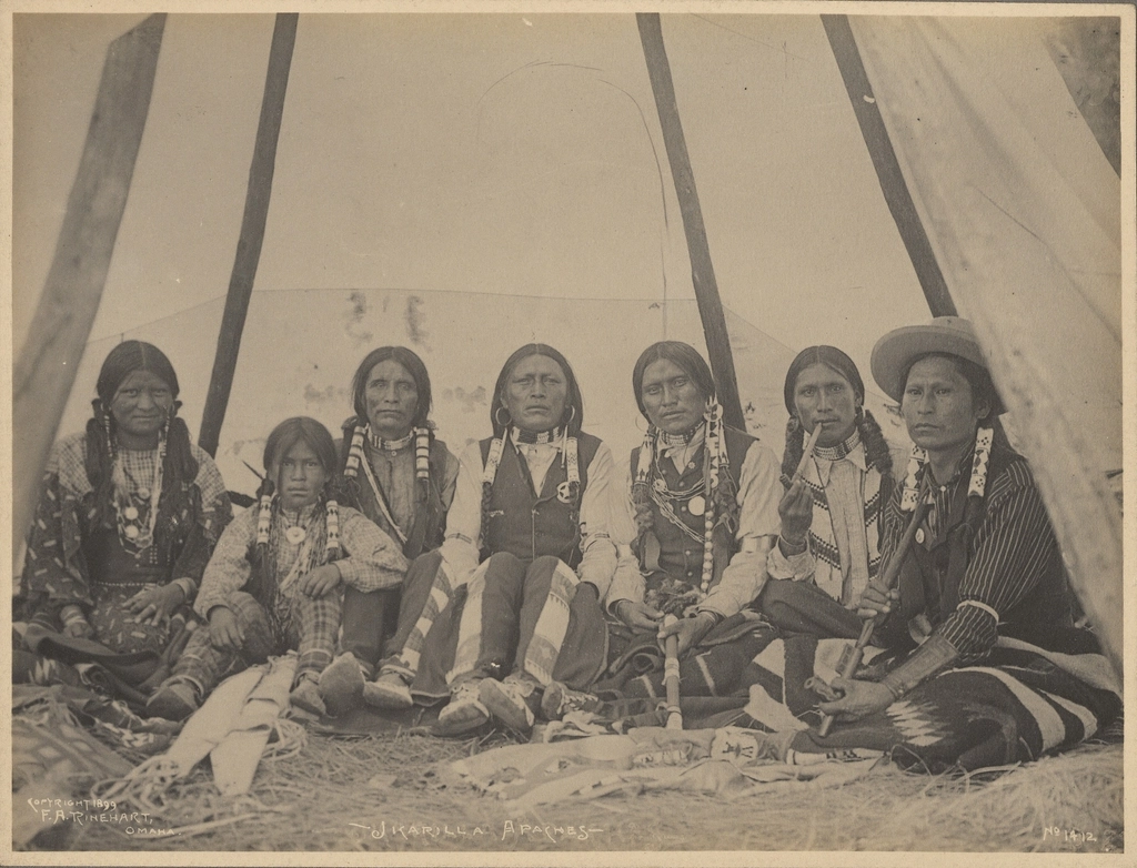 They Migrated From Canada Over 1,000 Years Ago (Image Credits: Rawpixel)