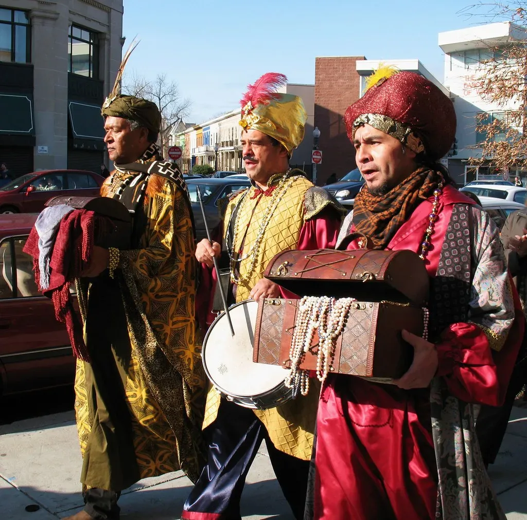 Community Takes Center Stage (Image Credits: Flickr)