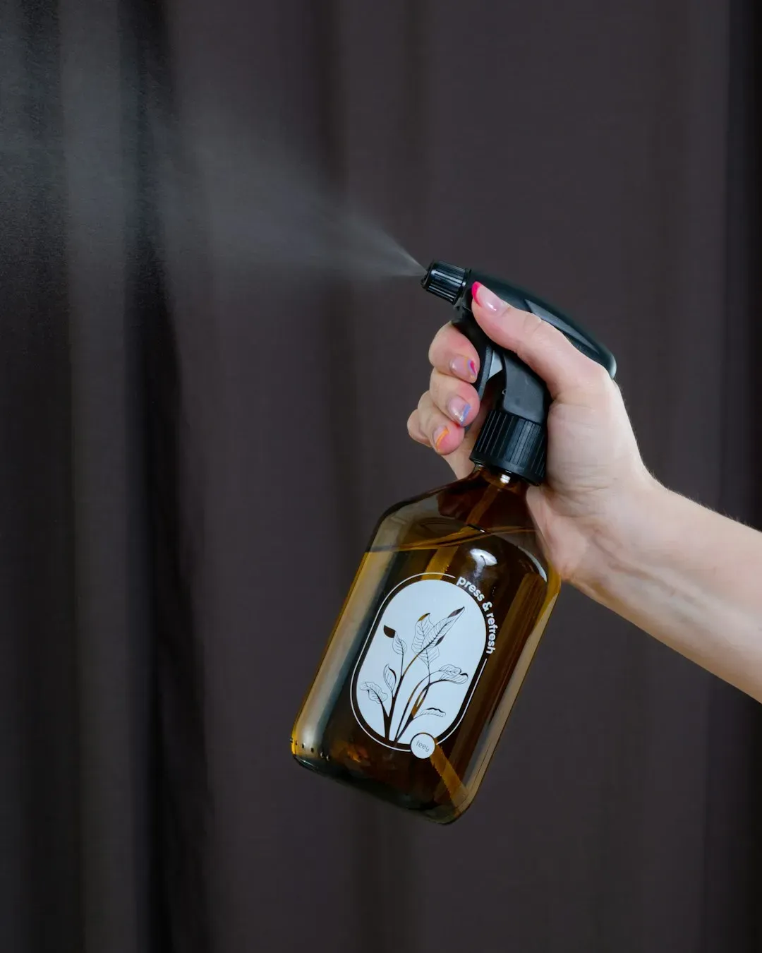 3. Scatter Natural Repellents (Image Credits: Unsplash)