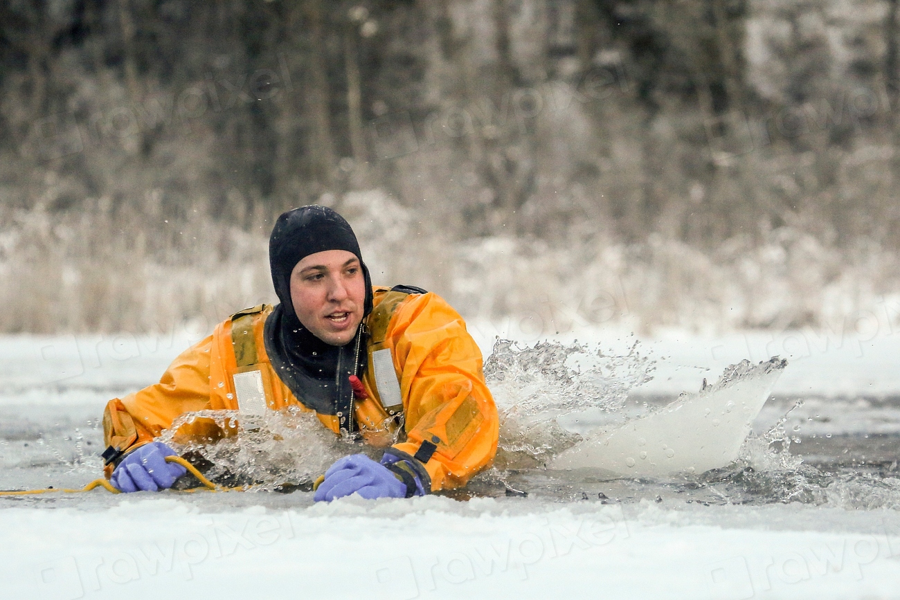 Why Your Winter Clothes Might Save Your Life (Image Credits: Rawpixel)