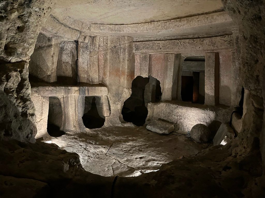 The Hypogeum of Ħal Saflieni: Underground Labyrinth (Image Credits: Flickr)