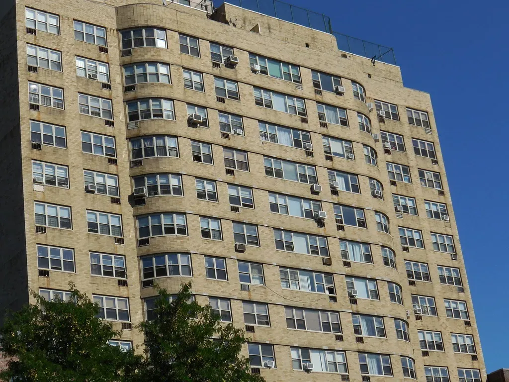 4. Apartment or Multi-Unit Living (hearingpocket, Flickr, CC BY 2.0)