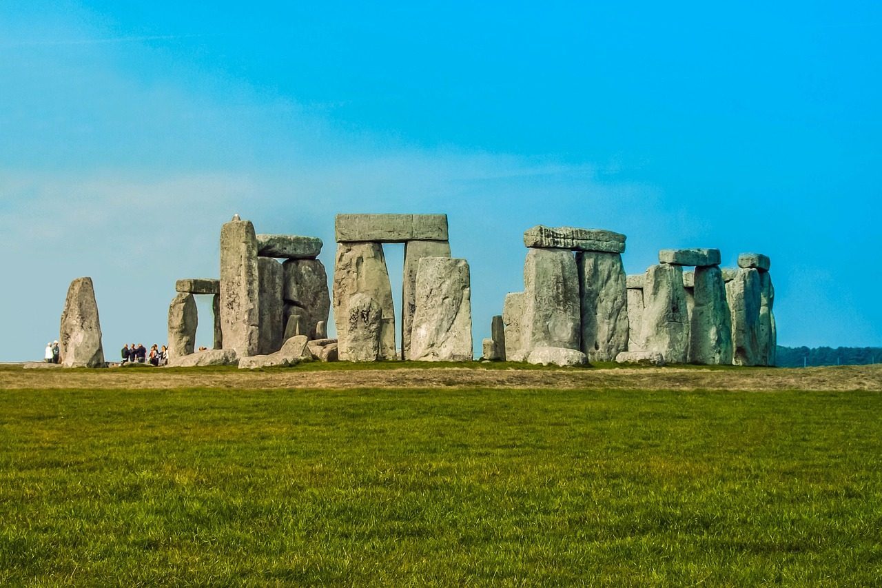 Stonehenge: Britain's Mysterious Stone Circle (Image Credits: Pixabay)