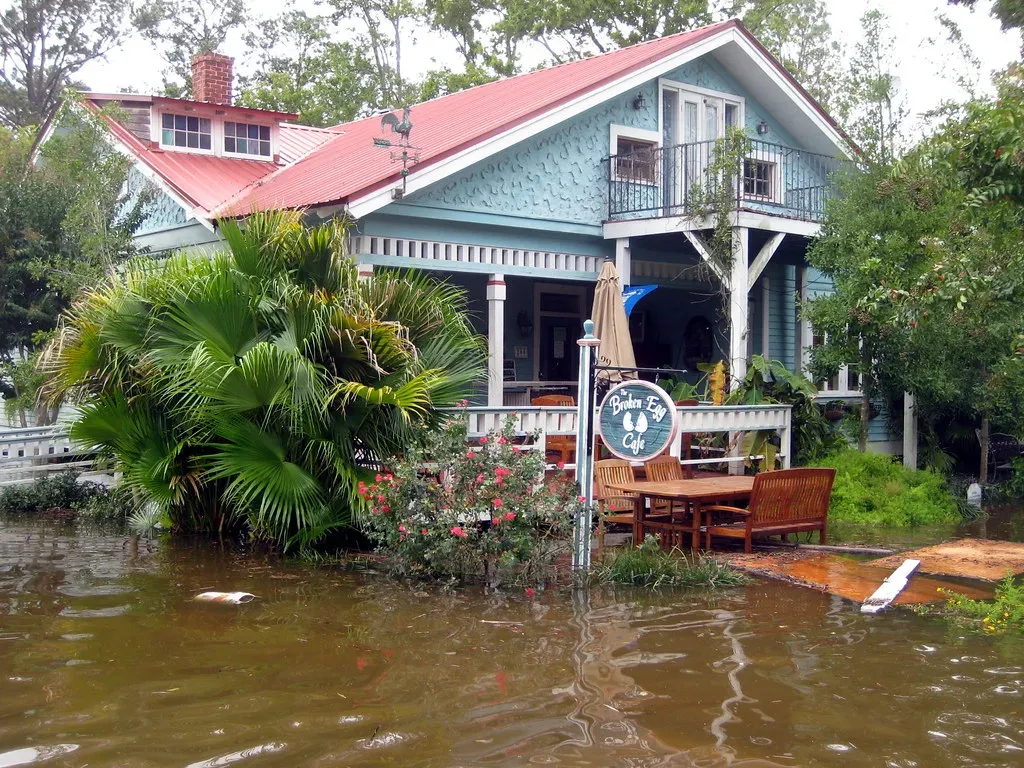 Beyond Wind Speed: The Water Threat (Image Credits: Flickr)