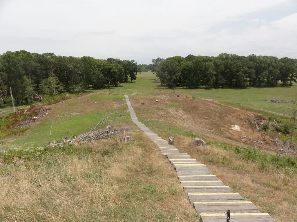 Poverty Point (Image Credits: Flickr)