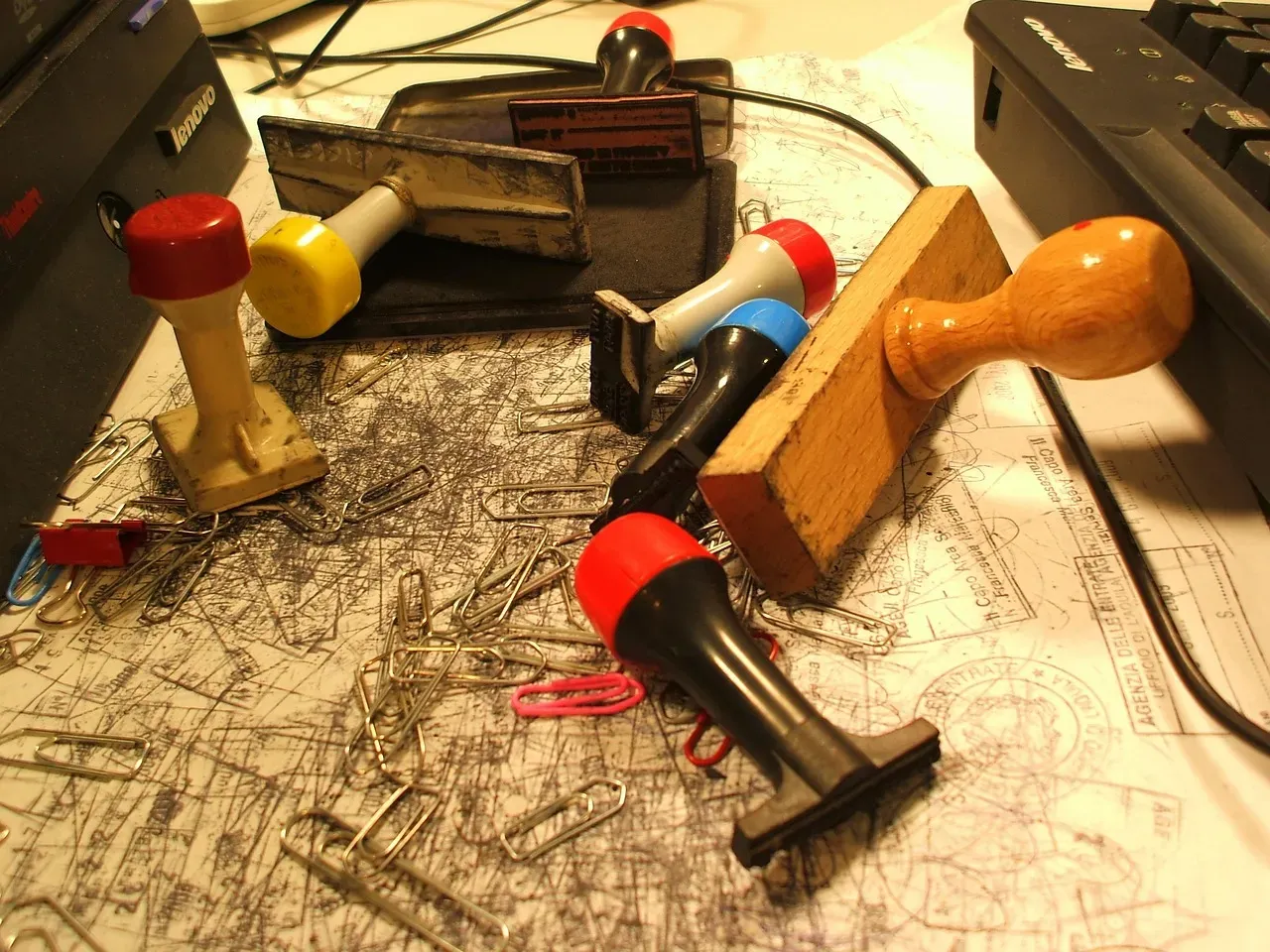 6. Allowing Clutter to Accumulate (Image Credits: Pixabay)