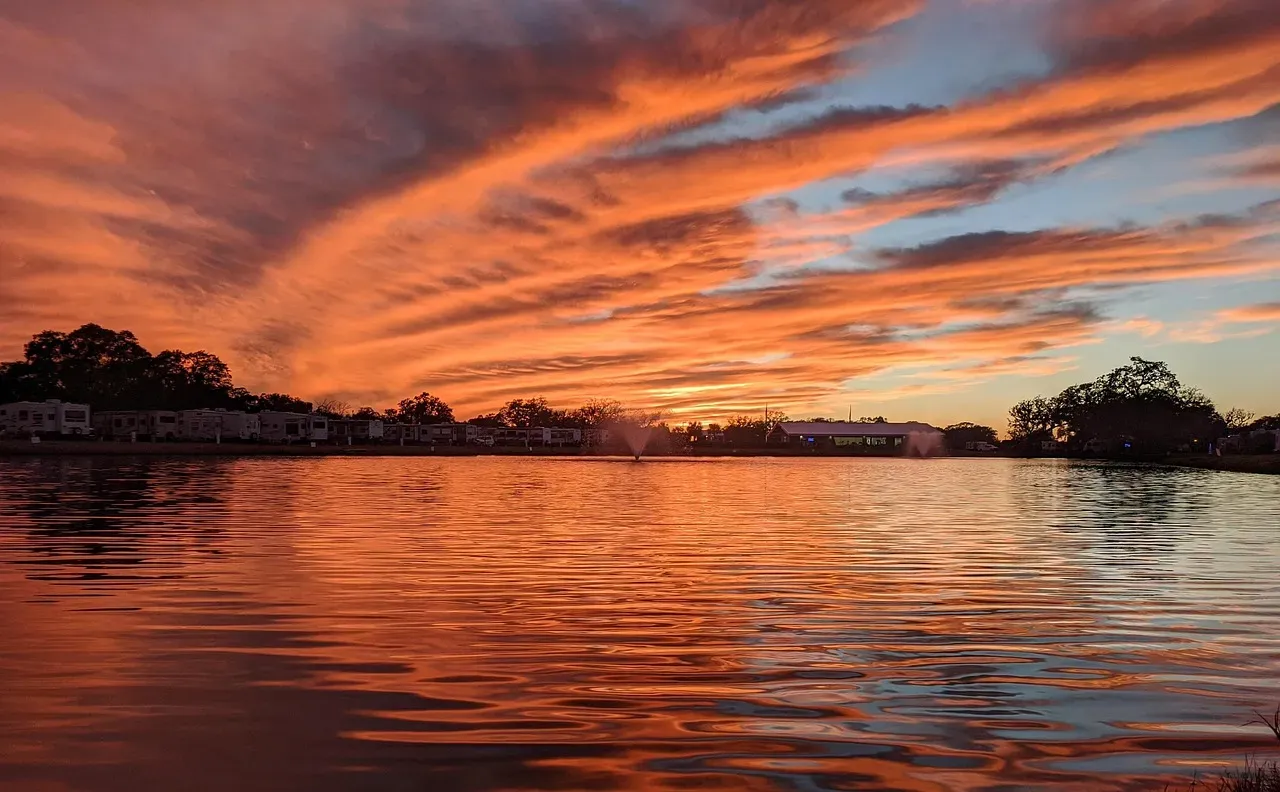 Texas: Big Sky Country Delivers Big Sunsets (Image Credits: Pixabay)