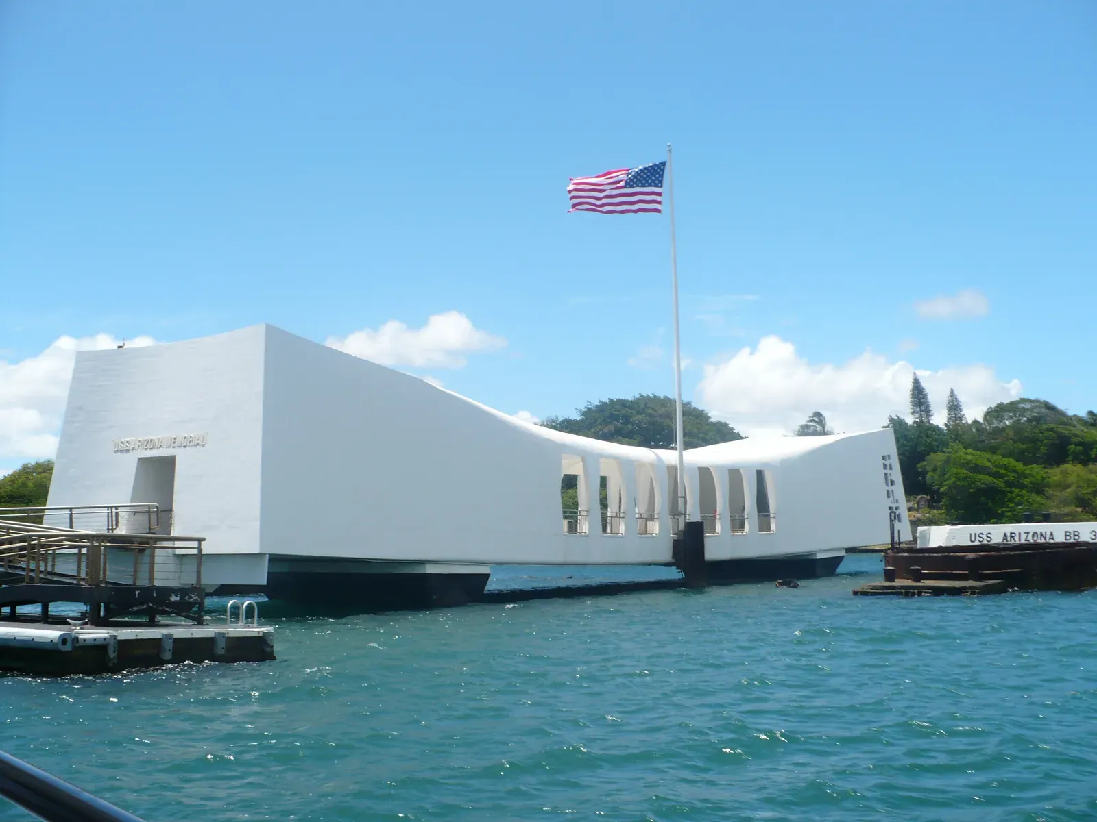 Pearl Harbor National Memorial, Hawaii (Image Credits: Wikimedia)