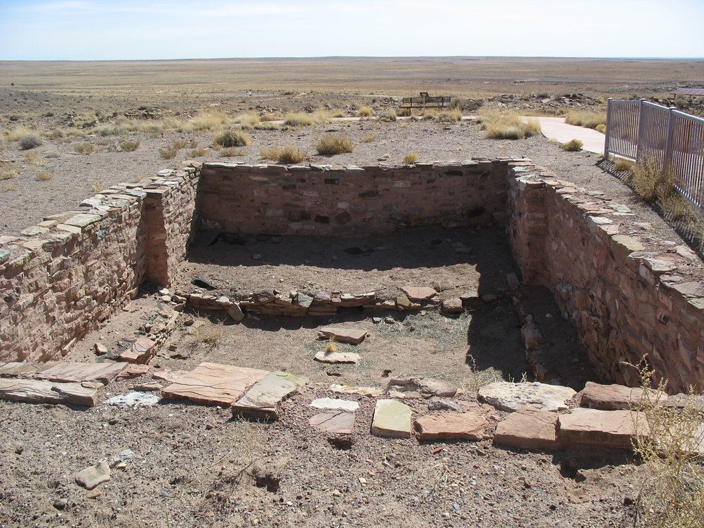 Sacred Kiva Ceremonies That Connect Earth and Sky (Image Credits: Flickr)