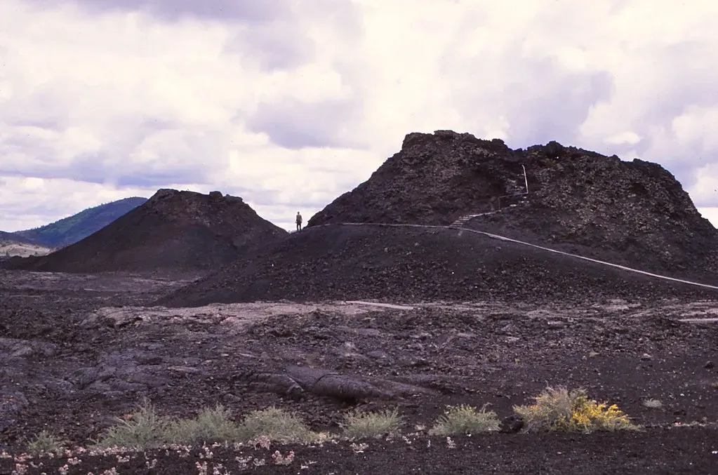 12. Craters of the Moon, Idaho - A Lava Field Straight Out of Another World (Ladycliff, Flickr, CC BY 2.0)
