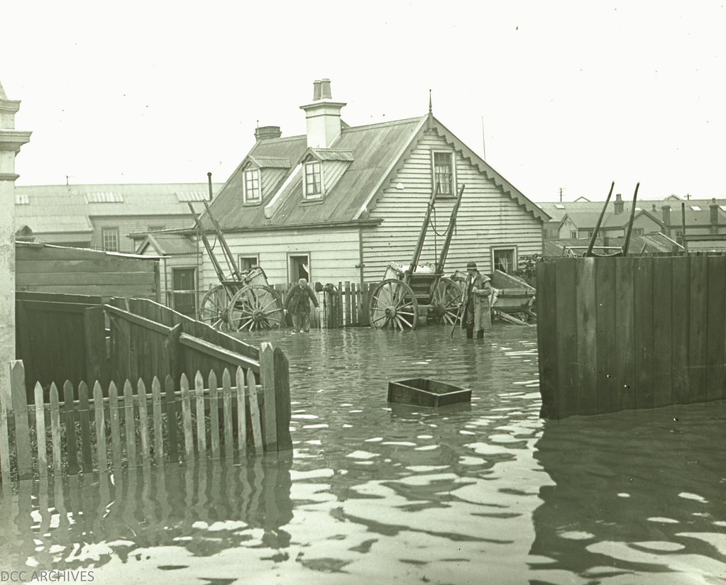 The Great Mississippi River Flood of 1927 (Image Credits: Flickr)