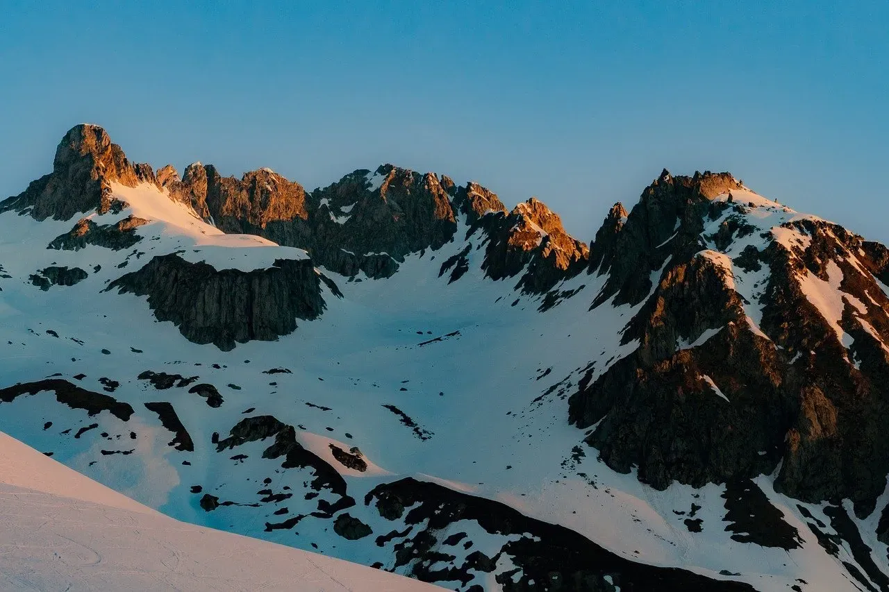 Temperature Can Drop 20 Degrees Fahrenheit With Every Thousand Feet of Elevation (Image Credits: Pixabay)