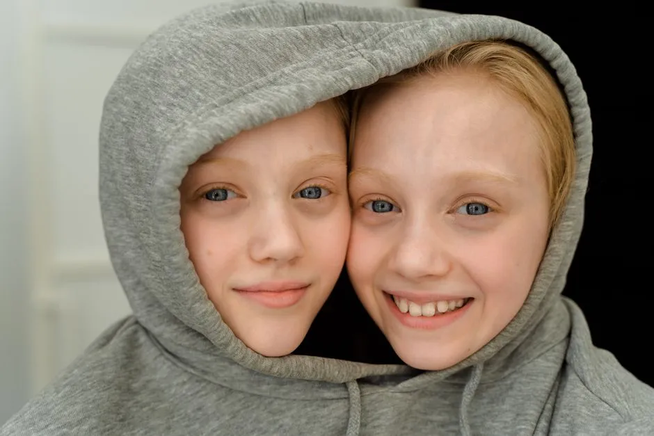 4. Identical Twins Prove DNA Isn&rsquo;t The Whole Story (Image Credits: Pexels)