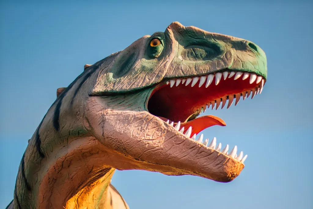 #1 Aries (March 21 &ndash; April 19): Allosaurus (Ivan Radic, Flickr, CC BY 2.0)