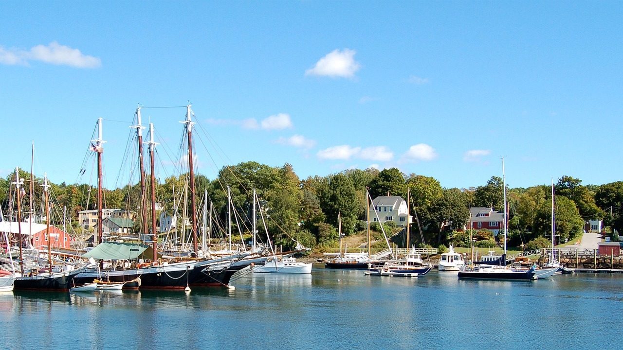 Camden, Maine (Image Credits: Pixabay)